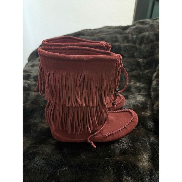 Minnetonka Shoes - Minnetonka 2 Layer Angle Fringe Suede Boots Size 6.5 purple red